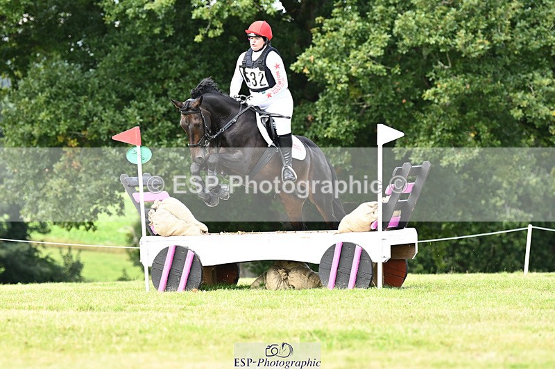 240825X-105344-31214 - 70cm XC 10.00 to 11.00