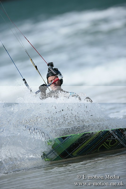 KS 020413-110 - Kite Surfing