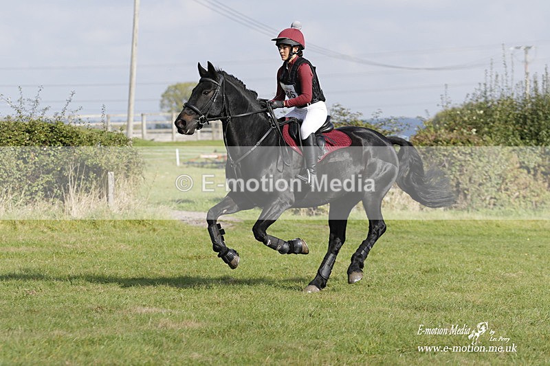  WWHT 171021 3284 - Intermediate (0.90m)  17/10/21