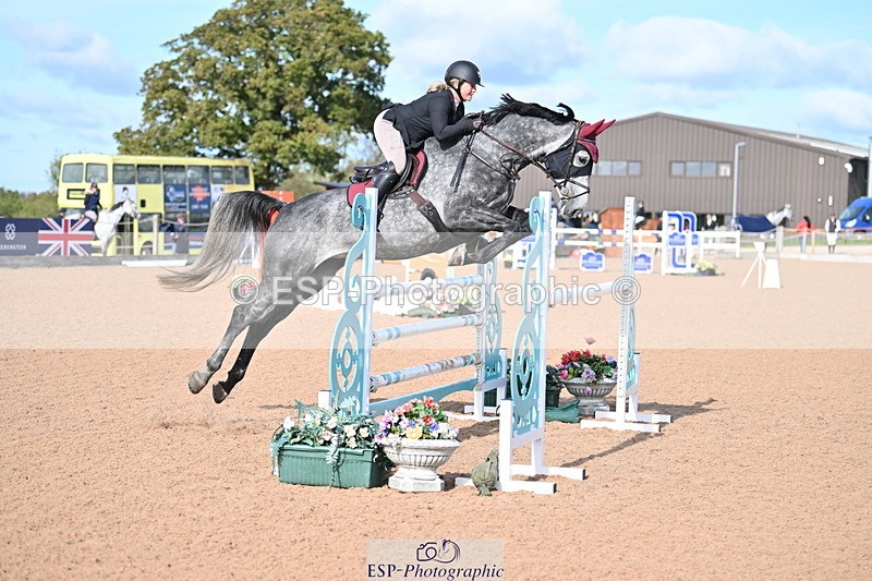 231015A-125813-08047 - Cls 30 Foxhunter & 1.20m Open