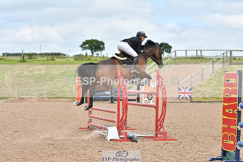 240609A-141715-06096 - Cls 19 Snr Foxhunter and 1.20m Open