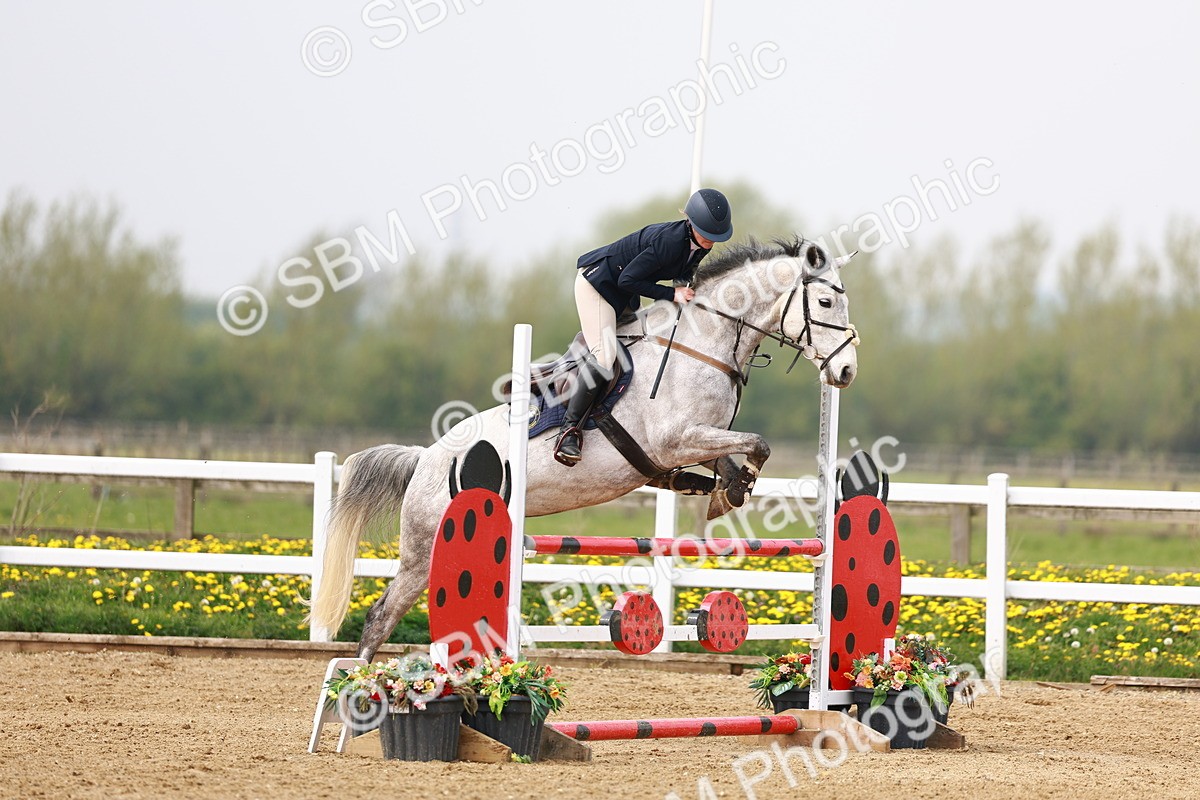  - Class 17 - Senior 1.05m