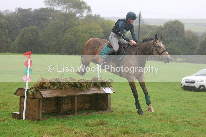 3E7A1896 - Class 4: 80cm: Box