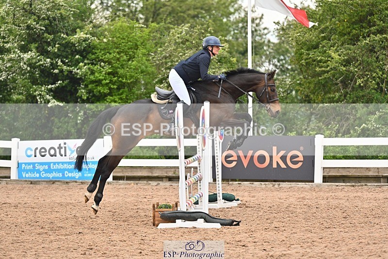 260508-092529-04457 - Cls 17 British Novice and 90cm Open