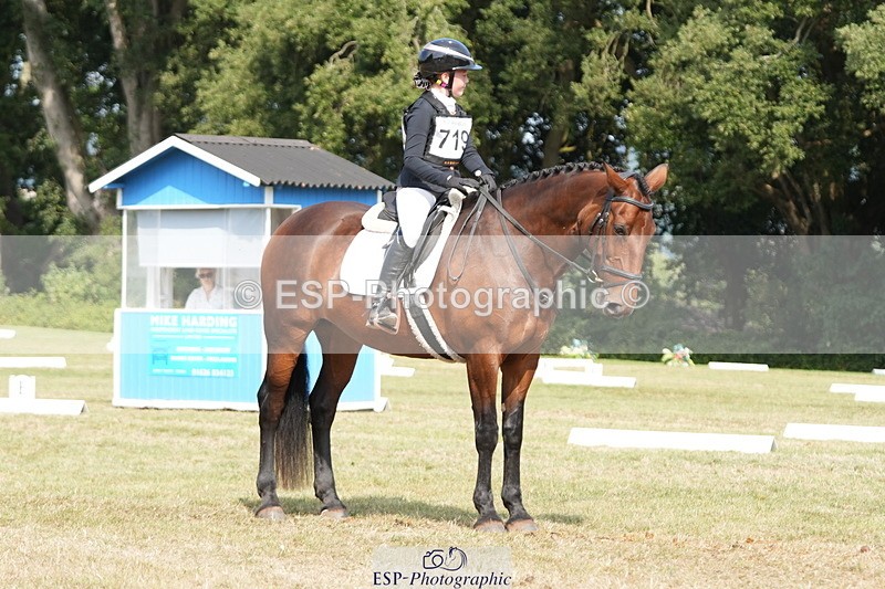 250823A-152506-32282 - PC70 Ride Off