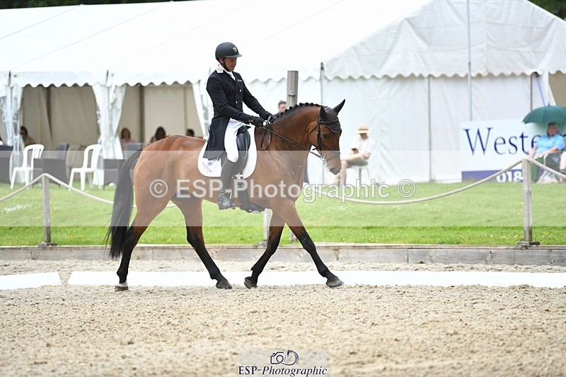 230525-132232-02154 - 116-MONBEG_DARWIN-Michael_Owen-WEDTrotUp+DR