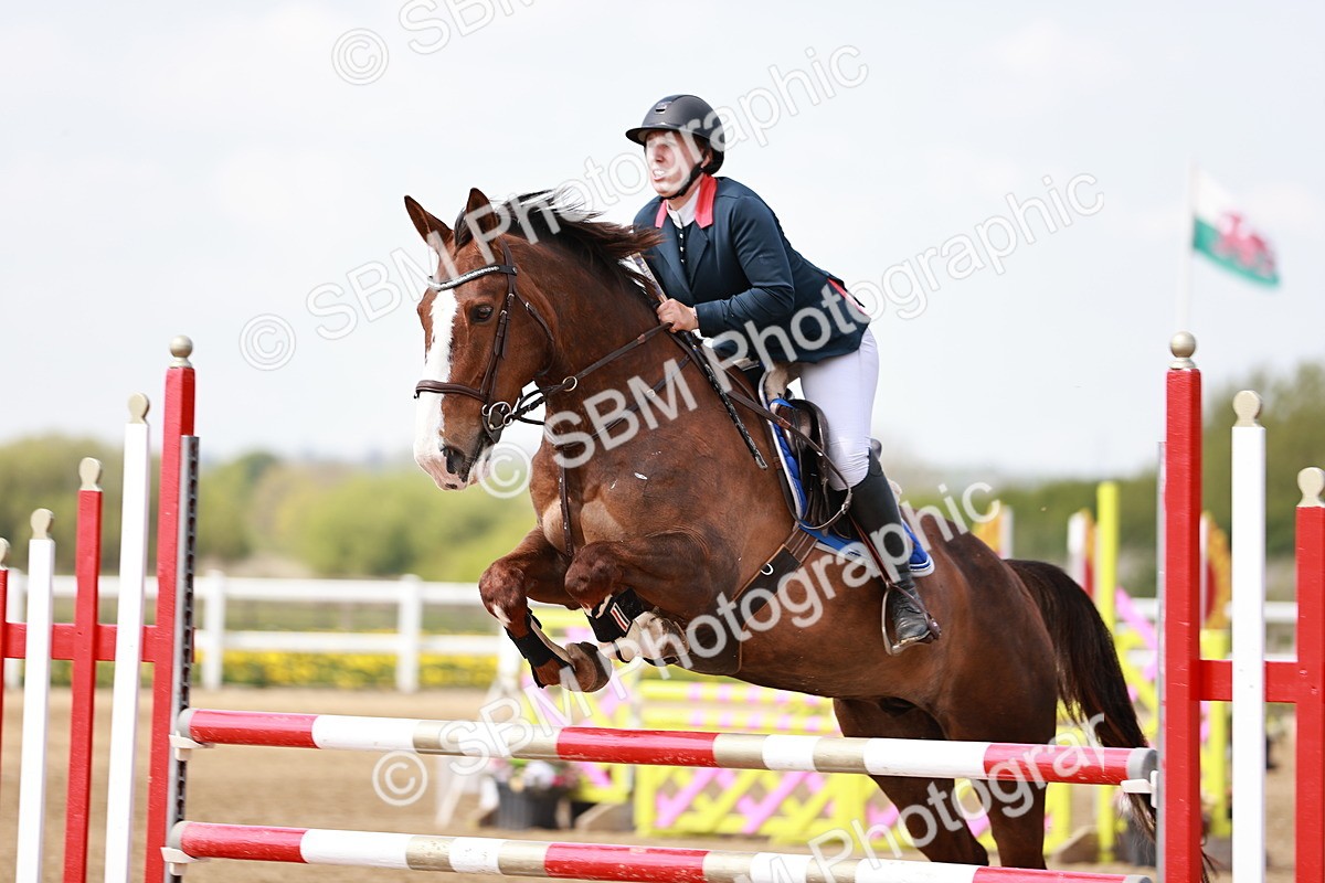  - Class 24 - Senior Newcomers - 1.10m