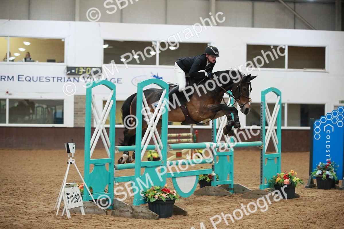 SBM_001033 - Class 4 - Senior Newcomers - 1.10m Open
