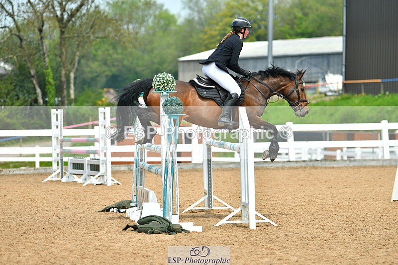 230514A-133013-02988 - Cls 25 Pony Foxhunter & 1.10m Open