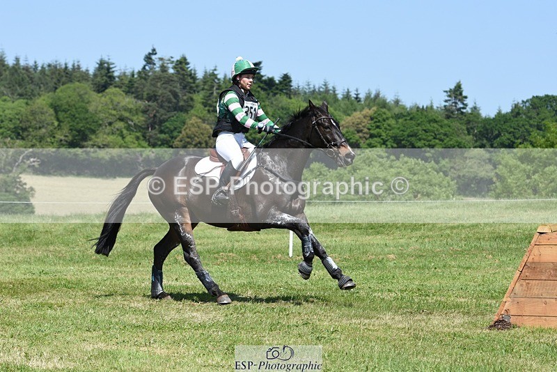 230527-143504-09944 - 351-TRINITY_CAVALIER-Henrietta_Horsley-gubbins-XC