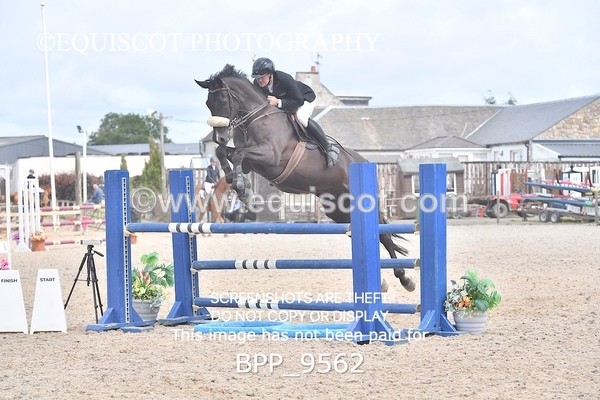 BPP_9562 - CLASS 8 Senior Foxhunter/ 1.20m Open
