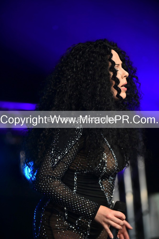 SH4_5965 - The Cher Experience