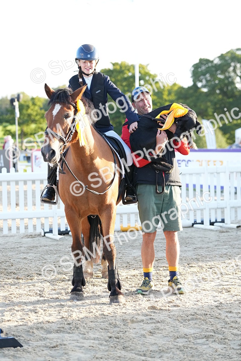 SBM_29544 - J44 - Horse & Hound Open 70cm