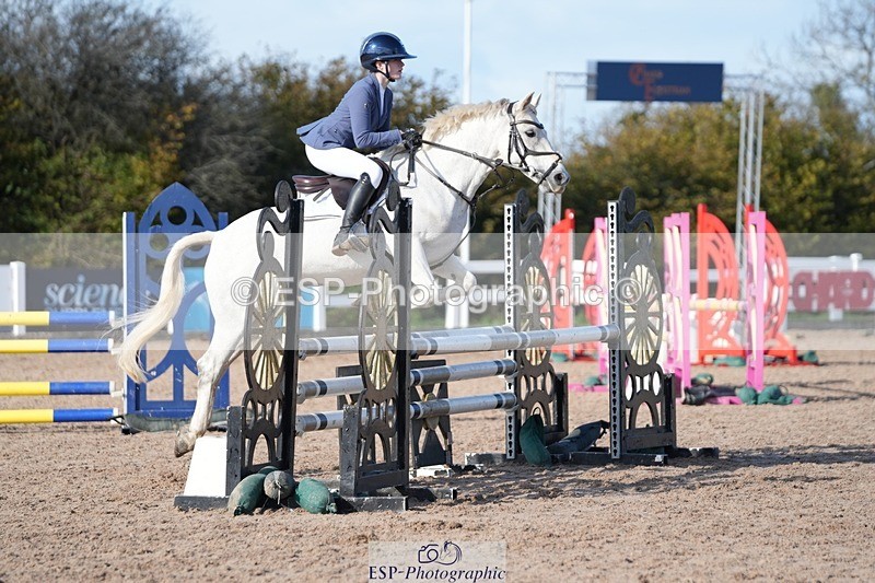 251025-130351-00462 - Cls 9 Pony Winter Discovery and 90cm