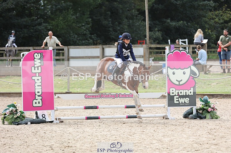 240823X-142513-18372 - 70cm R1 13.45 to 15.30