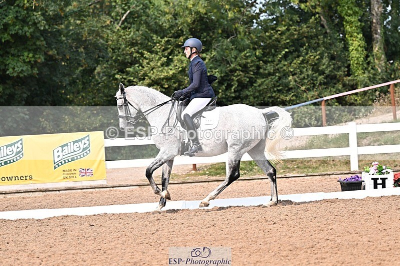 250816-145459-05495 - 149-Sophie.HawkeRAINBOW.DREAM