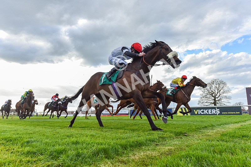 100426-Race 8-Juan Les Pins-6071 - Race 8