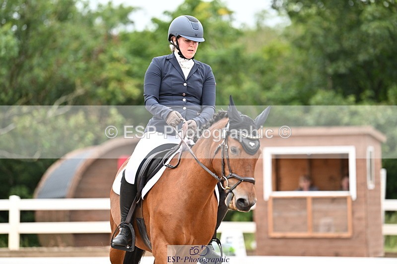 240817A-151422-10037 - 126-Emma.Chamberlain-Fleethouse.Lady.Kate