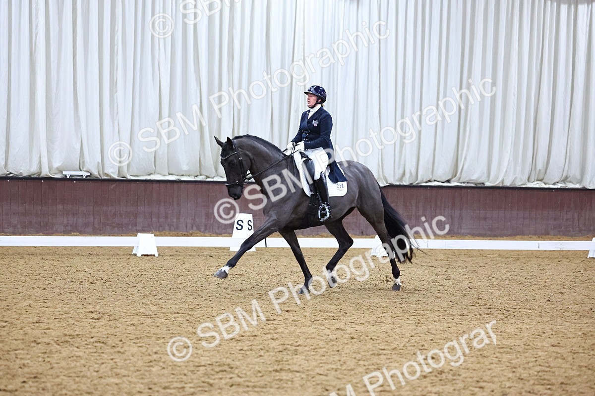SBM_003084 - Class 24 - FEI PSG