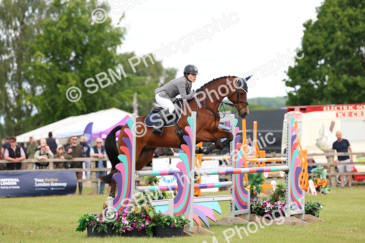 SBM_13792 - Class 206 - Senior Newcomers - 1.10m Open