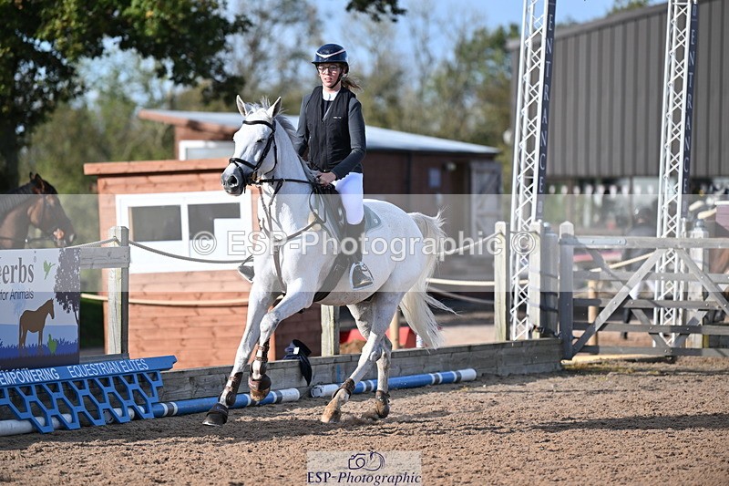 231014A-152223-05940 - Cls 20 Blue Chip Performance Jump Off and Presentations