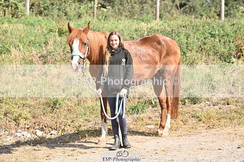 250821B-152101-00676 - Group C - Laraine