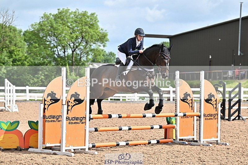 240605A-100653-00016 - Cls 1 British Novice and 90cm Open