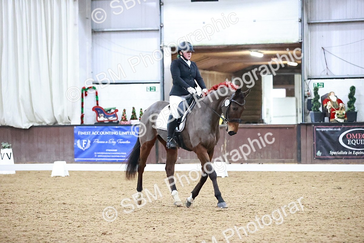 SBM_001700 - Class 9 - Novice 4