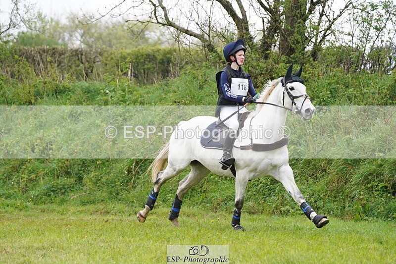 250418-100844-00927 - 118-Poppy.Turriff-LANDSBROOK.FAERIE.TALE