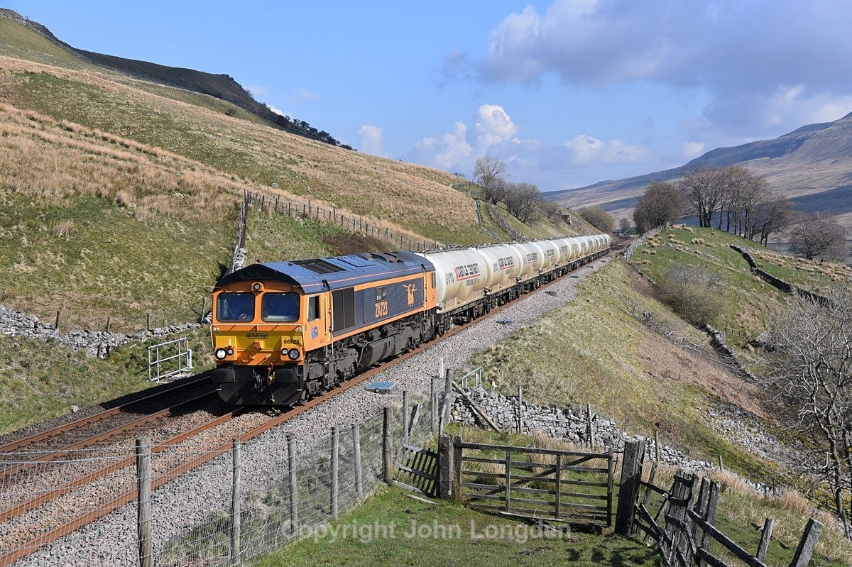 JL - 14.4.21 66723 4M00 Carlisle Yard - Clitheroe, Angerholme - Angerholme
