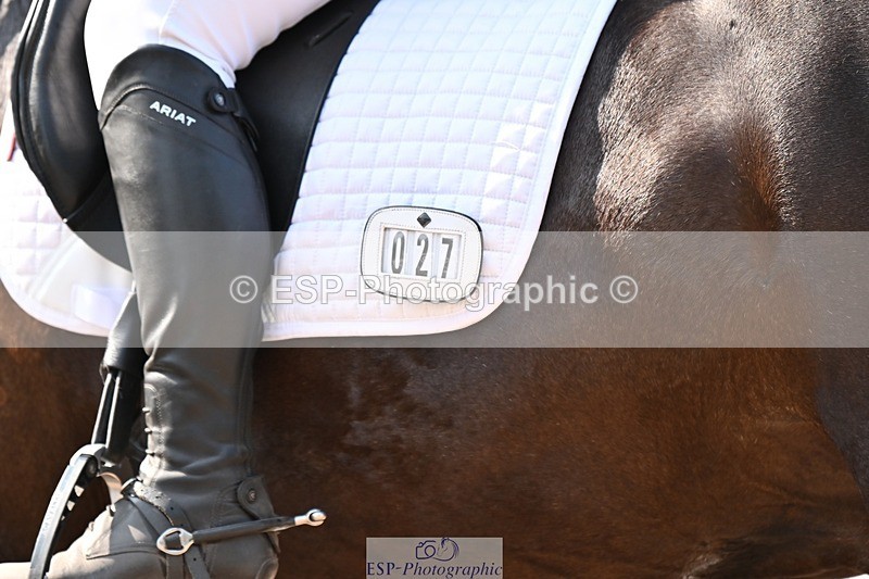 250815-094443-00200 - 027-Samantha.PringTongwynlais.Moon.Dancer