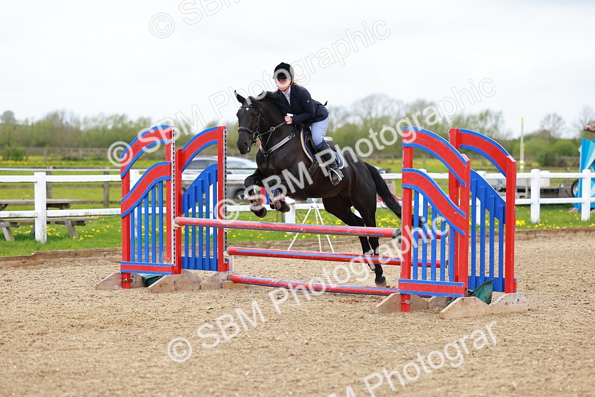 SBM_001998 - class 8 - Senior British Novice - 90cm