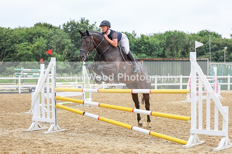 3E7A6494 - Class 9: Senior 1.15m Open