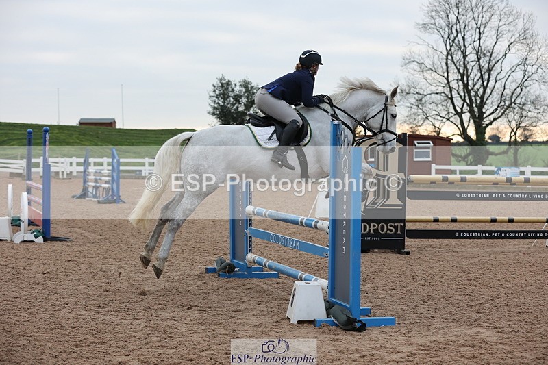 241101A-081600-00140 - FRI Cls 2 British Novice and 90cm Open