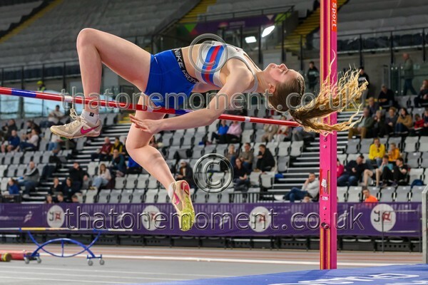 Age26SUN-918601 - Field Female