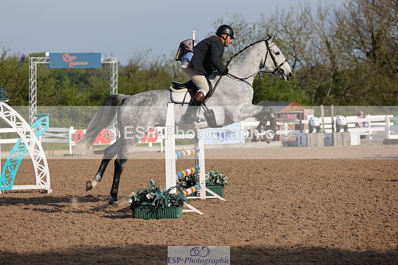 240510A-081507-04145 - Cls 13 British Novice and 90cm Open