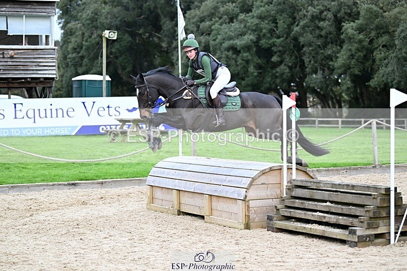 241117-141418-04484 - Cls 3 90-95cm 14.00 to 15.00