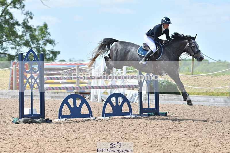 240609A-122018-05124 - Cls 18 Snr Newcomers and 1.10m Open