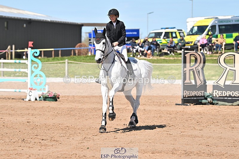 240420A-134812-11491 - Cls 7, 2 Star Medium Tour 1.35m