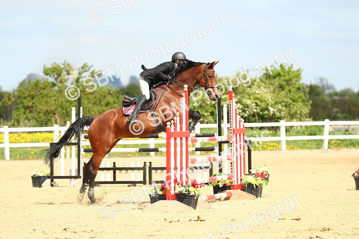 SBM_001379 - Class 5 - Senior Foxhunter 1.20m