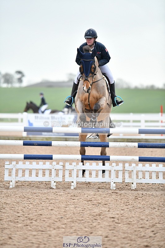 240124A-122004-00413 - Cls 3 Newcomers & 1.10m Open