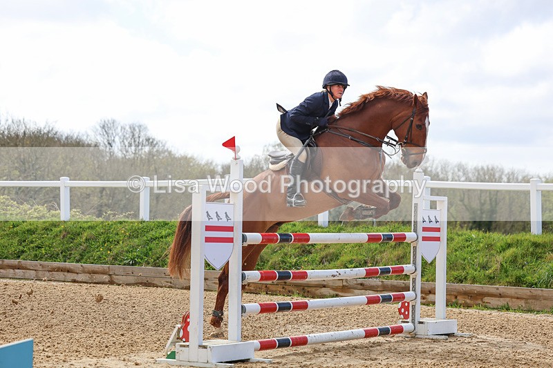 3E7A2103 - Class 8: Senior Foxhunter/1.20 open