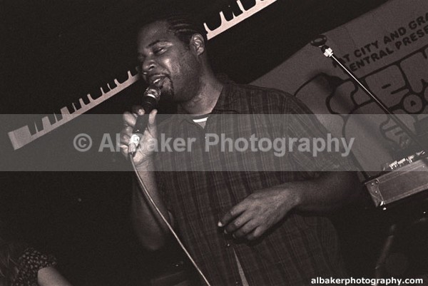 07 pete-simpson - Friends-&-Family @ the-roadhouse 02.11.02