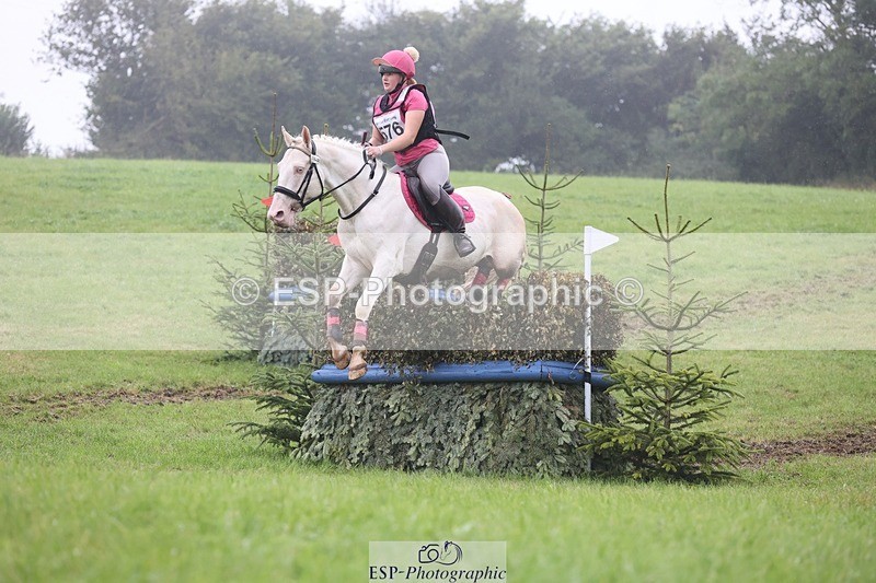 240901A-161839-11165 - 576-Tabitha.Bluck-PENDANN.REEF