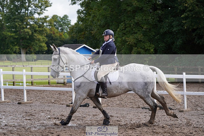 240824X-115738-23752 - 80cm Round 1 12.00 to 13.00