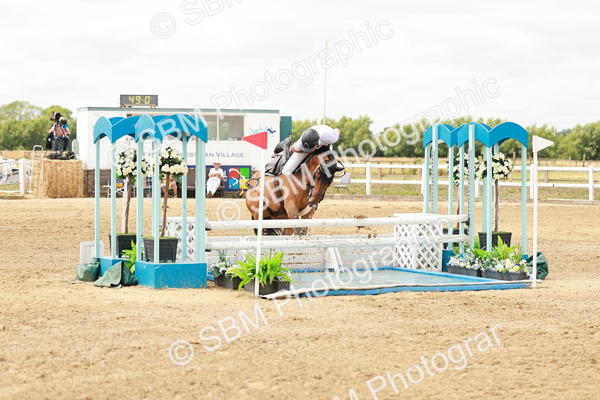 SBM_018302 - Class 21 - Senior Newcomers Championship 2d Rd