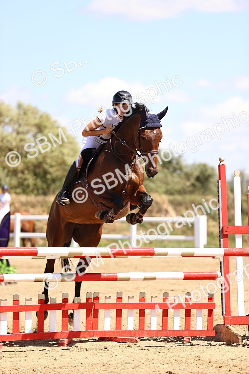 SBM_014748 - Class 15 - Senior Newcomers - 1.10m Open