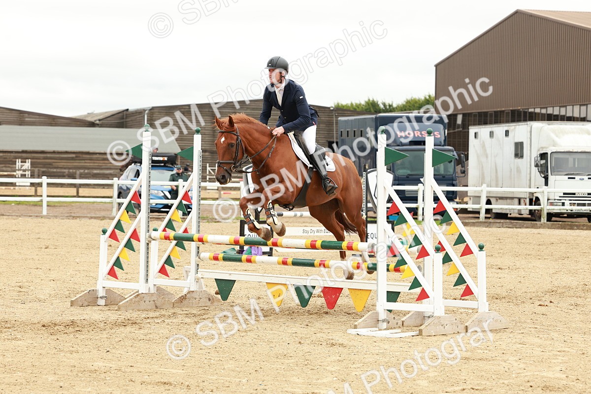 1I0A7054 - Class 2 - Senior British Novice
