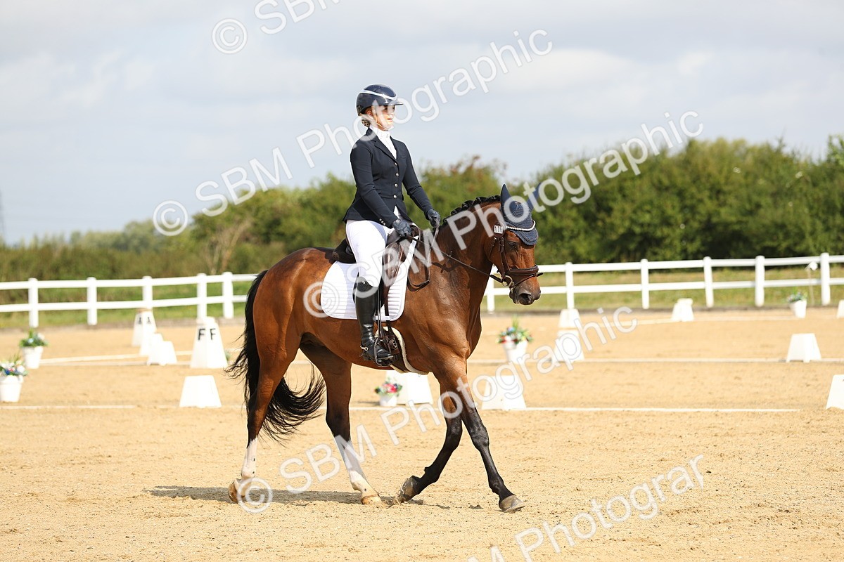 SBM_015658 - Class 13 - Novice 23 - 9.54-11.04