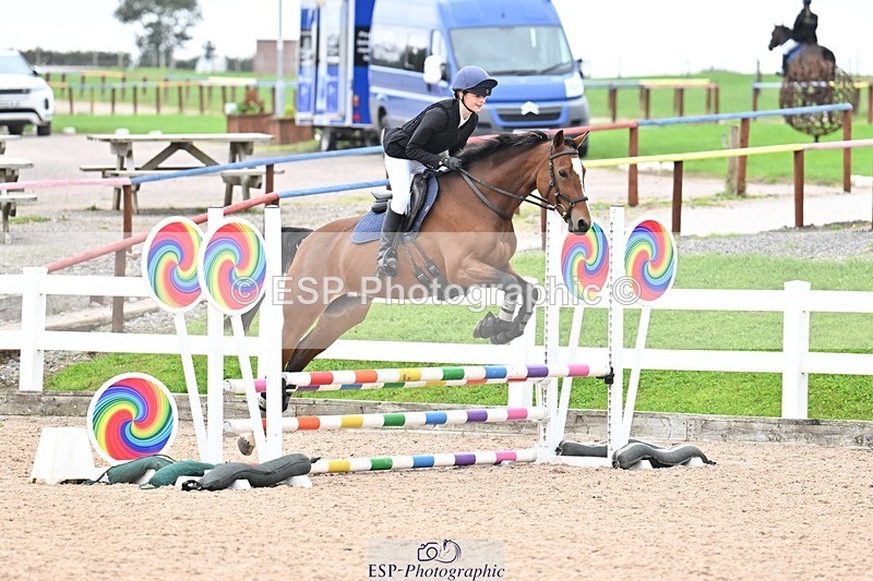 250920-111908-00455 - Cls 22+23 Club and Schools 70cm